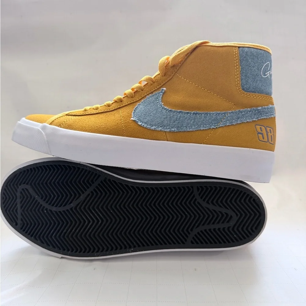 Nike High-Top Sneakers in Mustard and Denim Blue